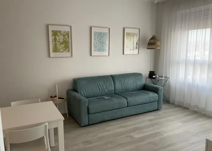 Lamar Suites Seafront Apartments